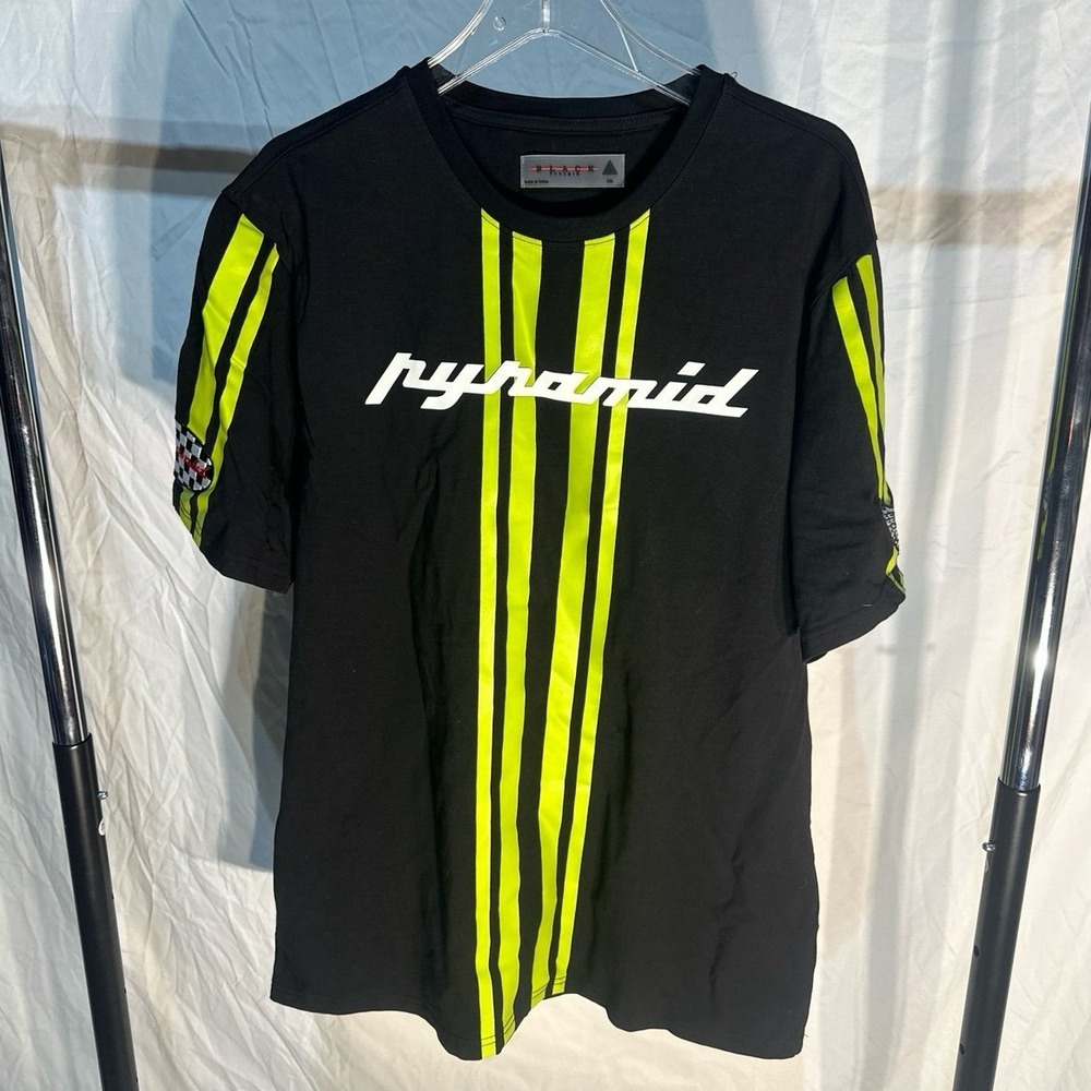 Black Pyramid Logo Patch Short Sleeve Black Lime Green Tee Shirt Size XXL